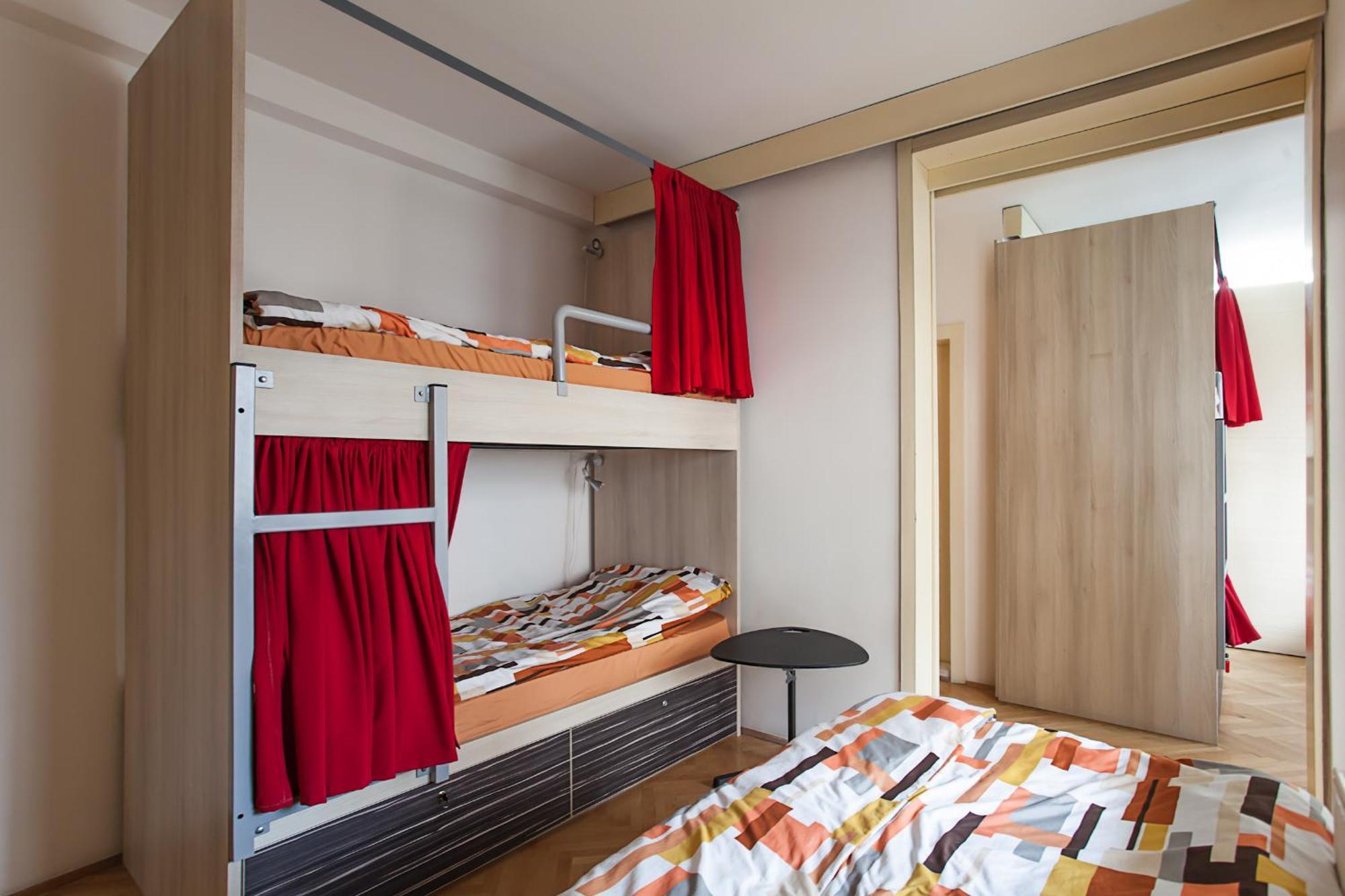 Urban Hostel & Apartments Skopje Eksteriør billede